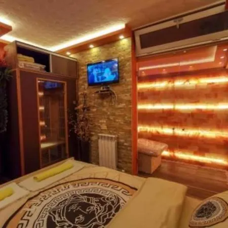 Ena Apartment *